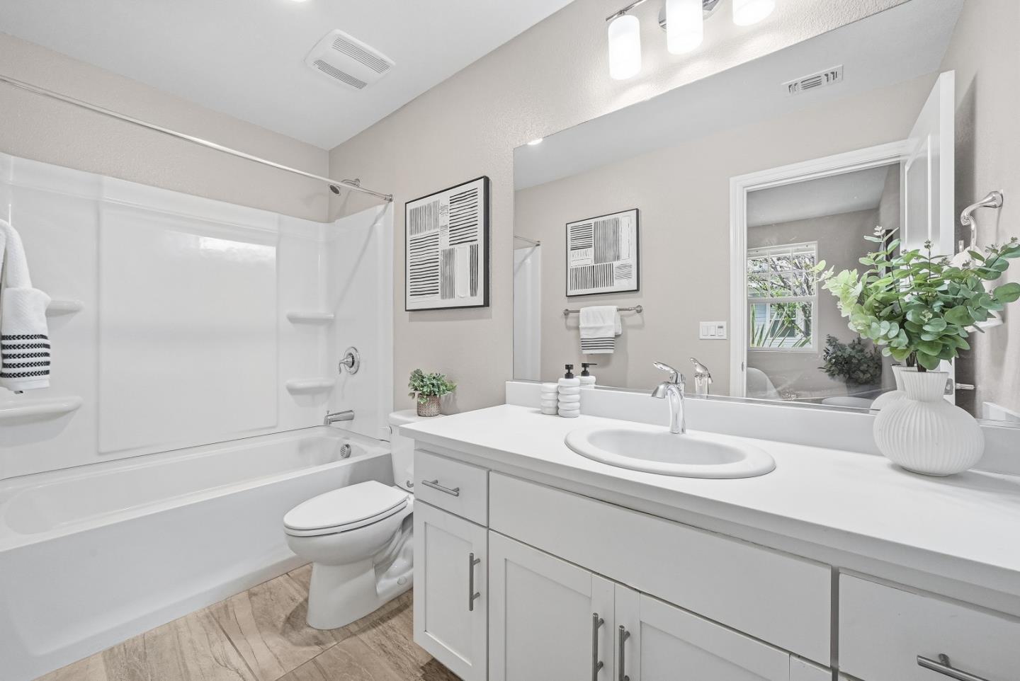 Detail Gallery Image 26 of 65 For 346 Circuit Way, Mountain View,  CA 94043 - 3 Beds | 3/1 Baths