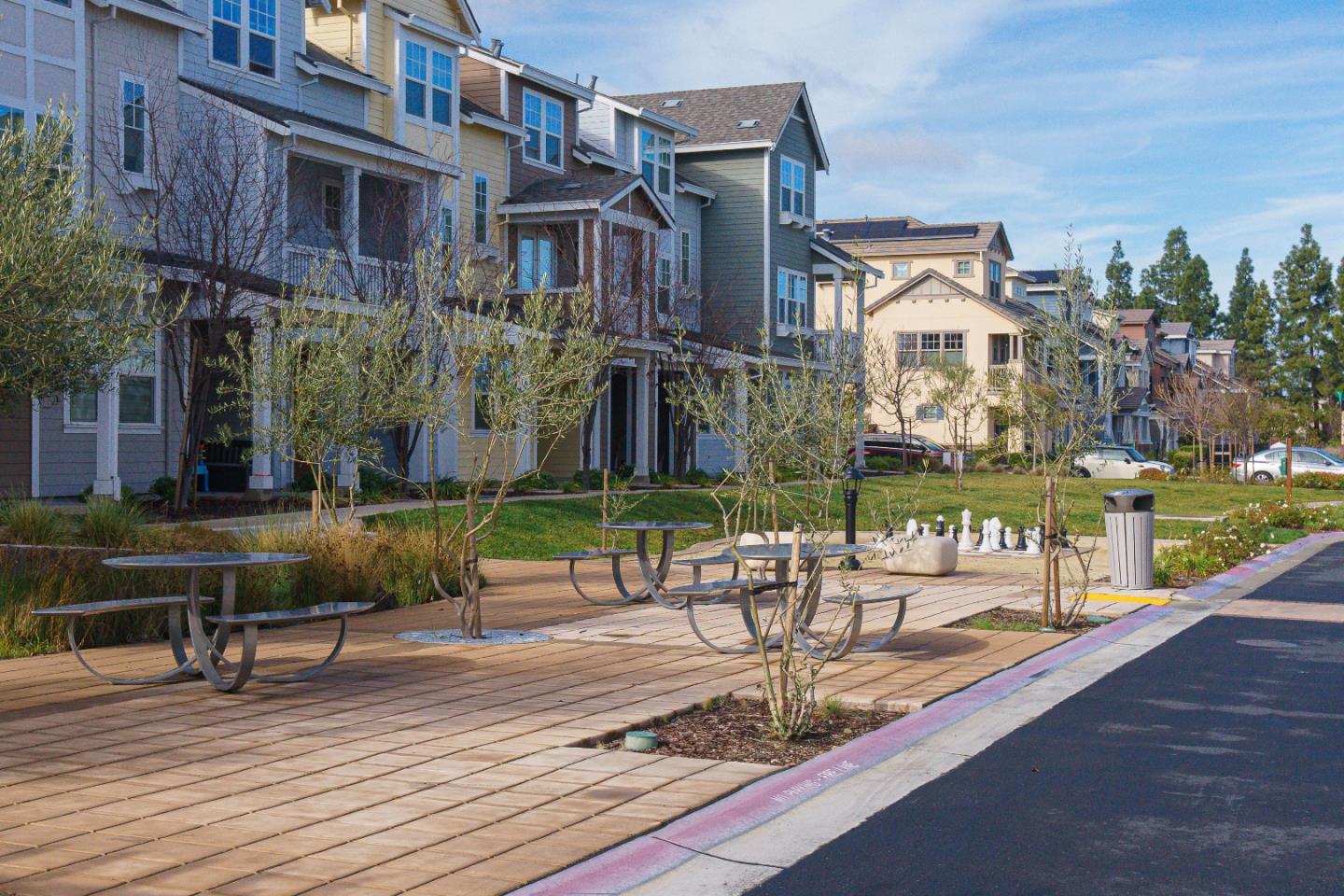 Detail Gallery Image 35 of 65 For 346 Circuit Way, Mountain View,  CA 94043 - 3 Beds | 3/1 Baths