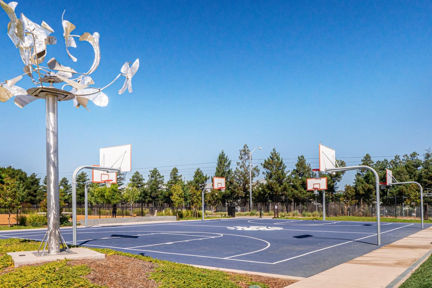 Detail Gallery Image 46 of 65 For 346 Circuit Way, Mountain View,  CA 94043 - 3 Beds | 3/1 Baths