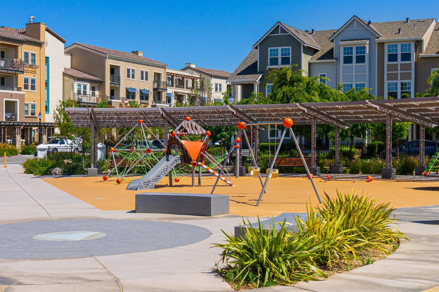 Detail Gallery Image 56 of 65 For 346 Circuit Way, Mountain View,  CA 94043 - 3 Beds | 3/1 Baths