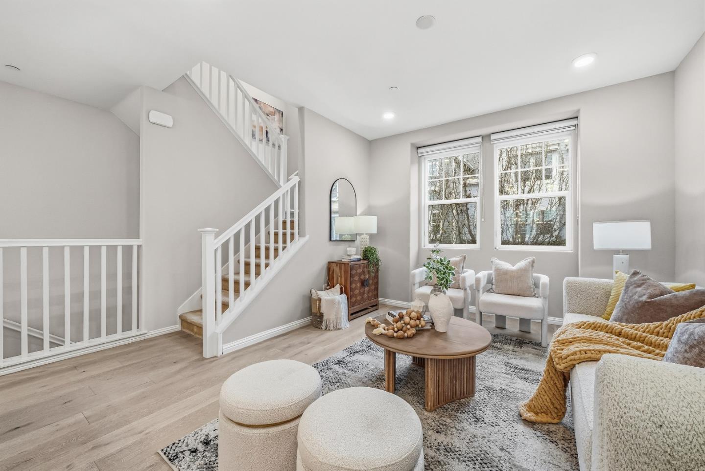 Detail Gallery Image 7 of 65 For 346 Circuit Way, Mountain View,  CA 94043 - 3 Beds | 3/1 Baths