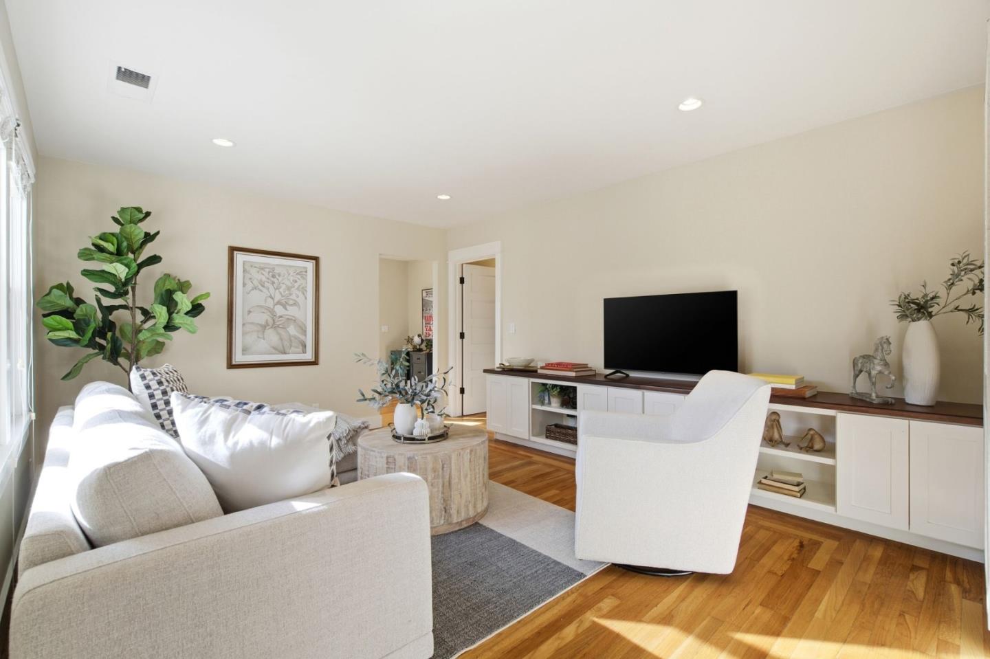 Detail Gallery Image 27 of 65 For 15681 Camino Del Cerro, Los Gatos,  CA 95032 - 5 Beds | 3/1 Baths