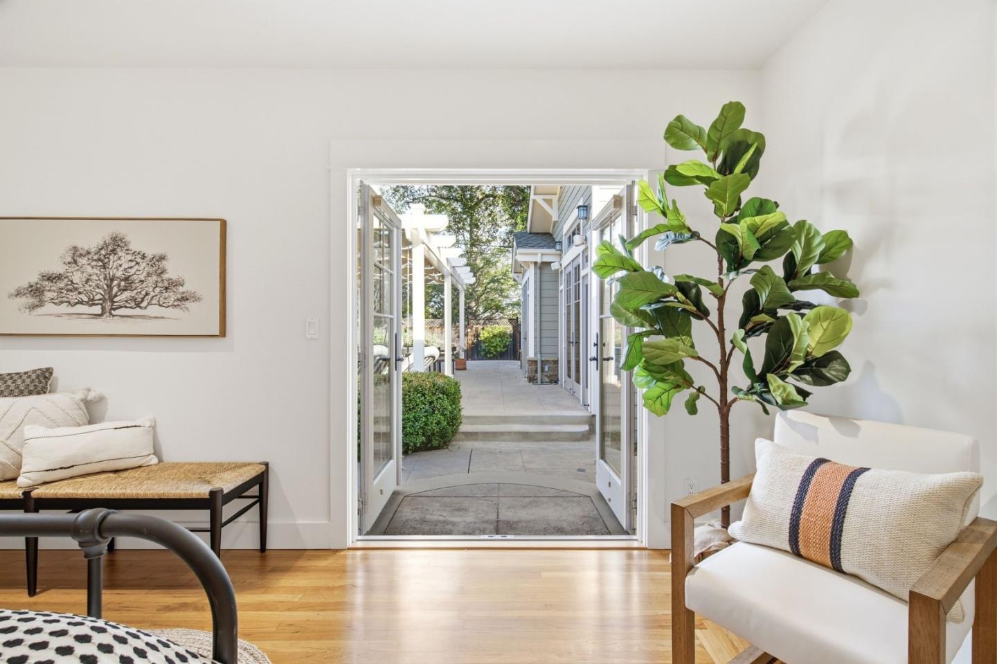 Detail Gallery Image 31 of 65 For 15681 Camino Del Cerro, Los Gatos,  CA 95032 - 5 Beds | 3/1 Baths