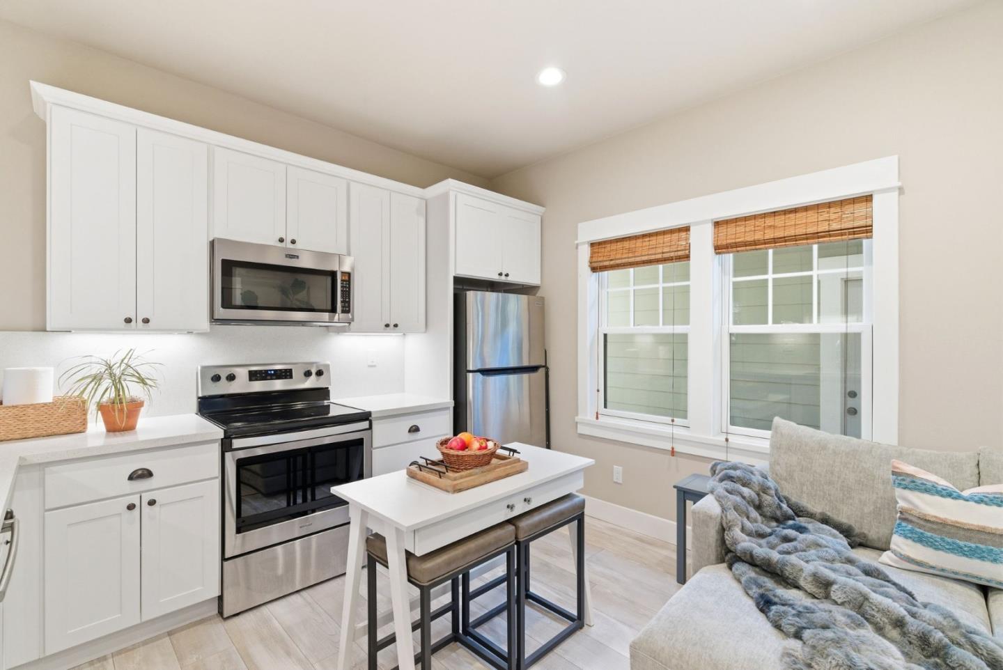 Detail Gallery Image 45 of 65 For 15681 Camino Del Cerro, Los Gatos,  CA 95032 - 5 Beds | 3/1 Baths