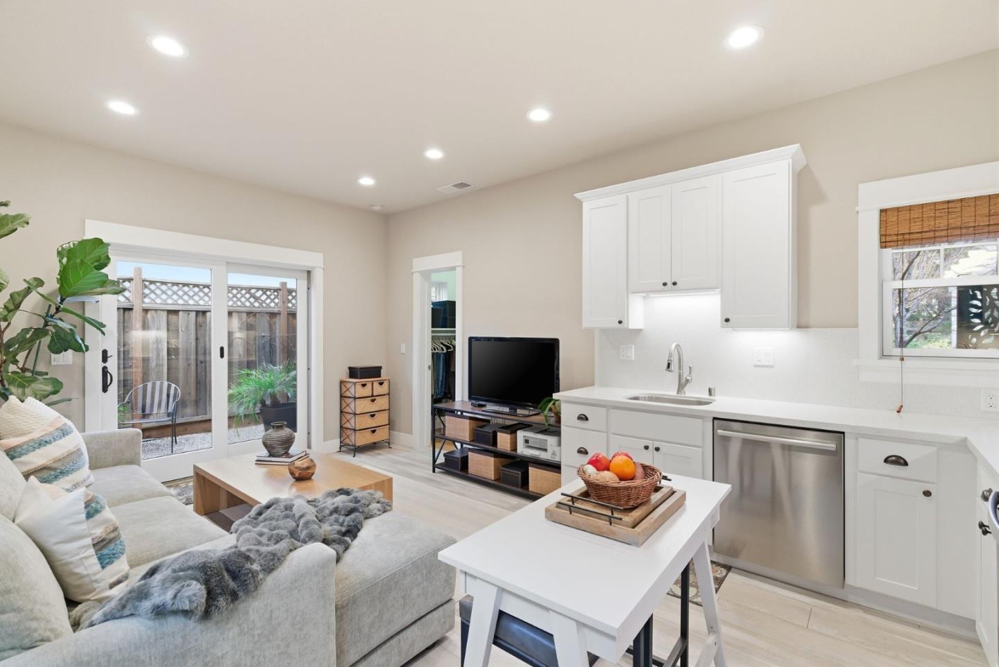 Detail Gallery Image 46 of 65 For 15681 Camino Del Cerro, Los Gatos,  CA 95032 - 5 Beds | 3/1 Baths