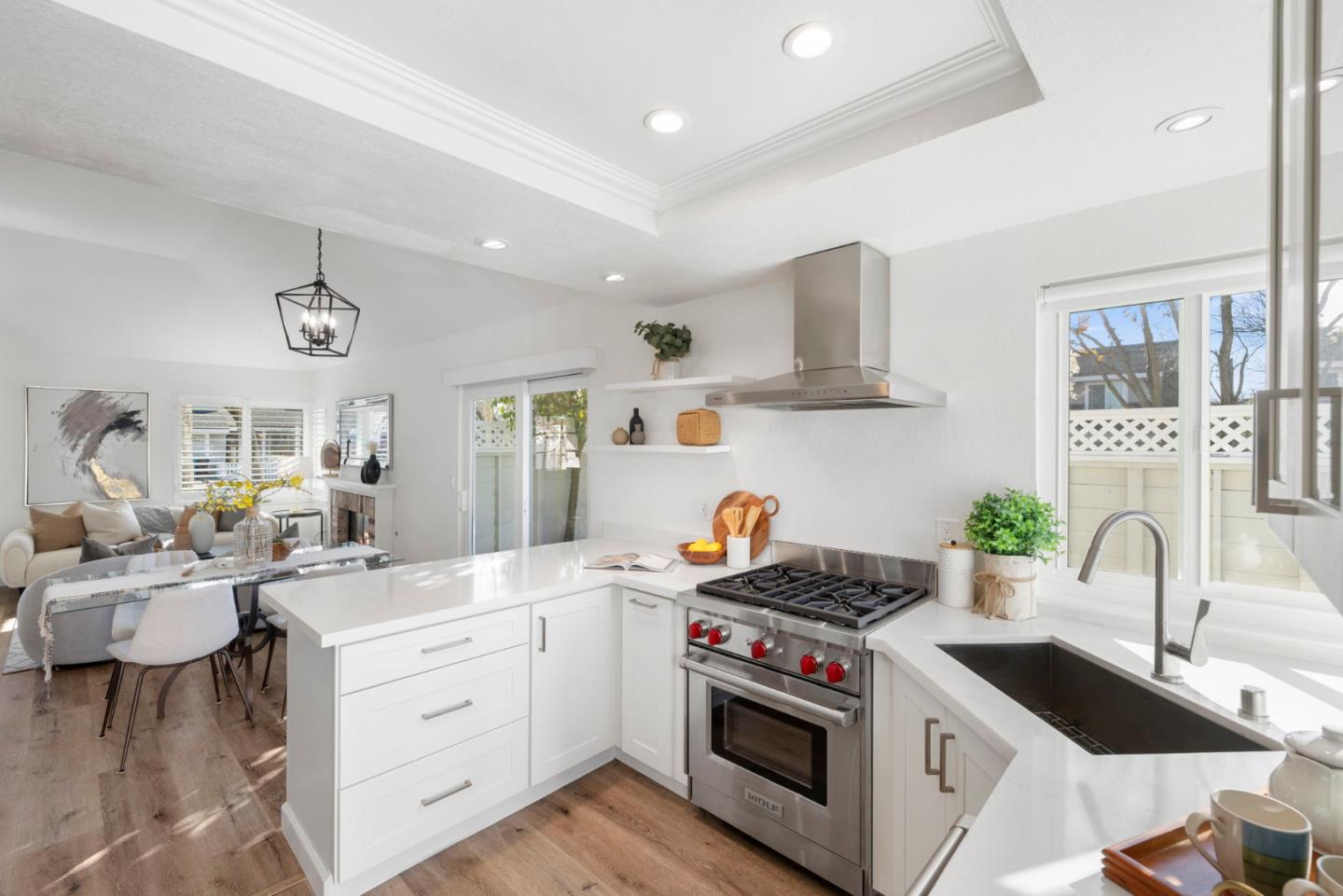 Detail Gallery Image 11 of 47 For 741 Newport Cir, Redwood City,  CA 94065 - 2 Beds | 2 Baths