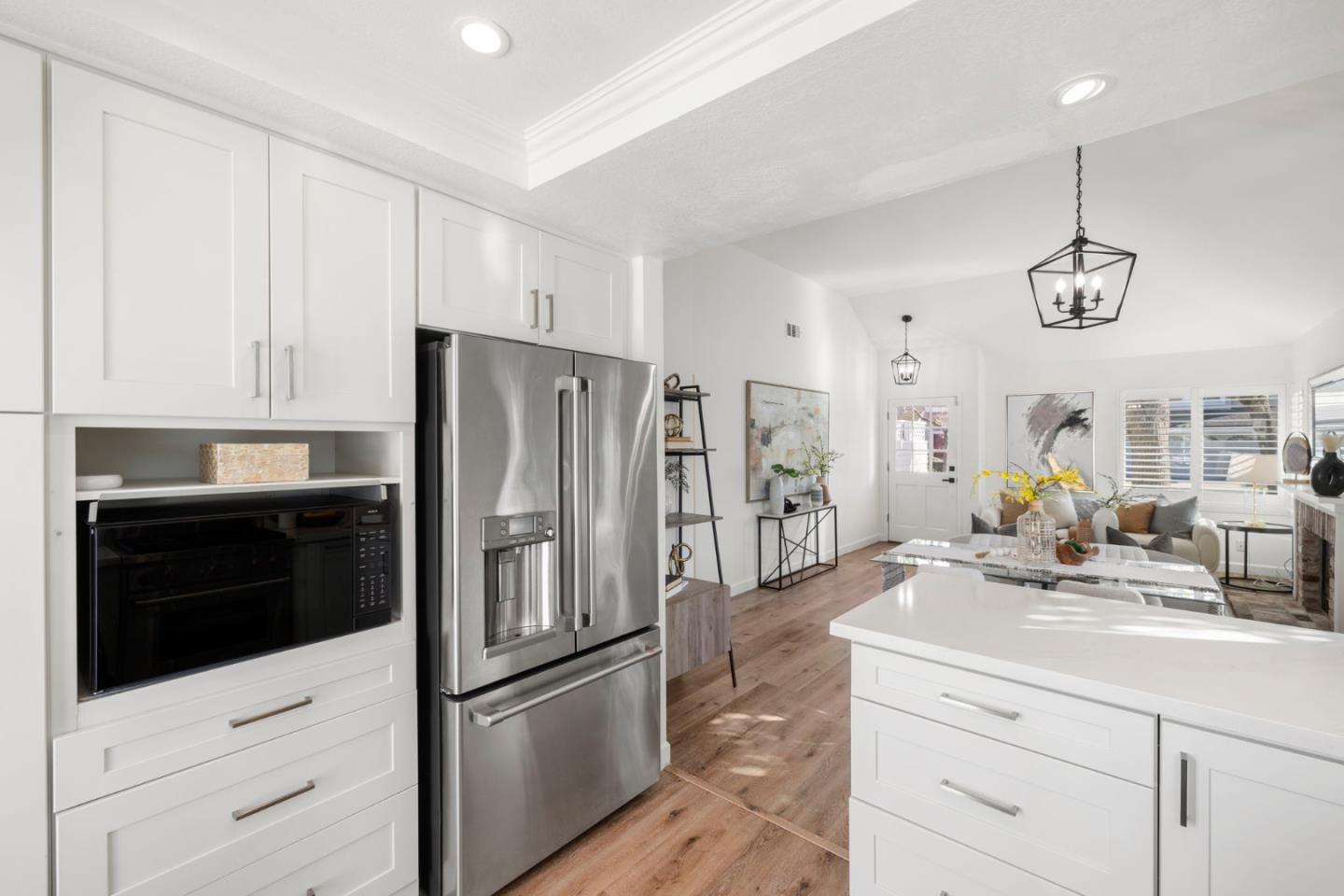 Detail Gallery Image 14 of 47 For 741 Newport Cir, Redwood City,  CA 94065 - 2 Beds | 2 Baths