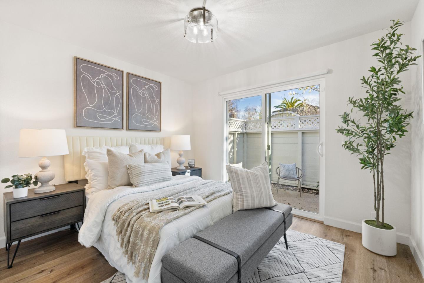 Detail Gallery Image 22 of 47 For 741 Newport Cir, Redwood City,  CA 94065 - 2 Beds | 2 Baths