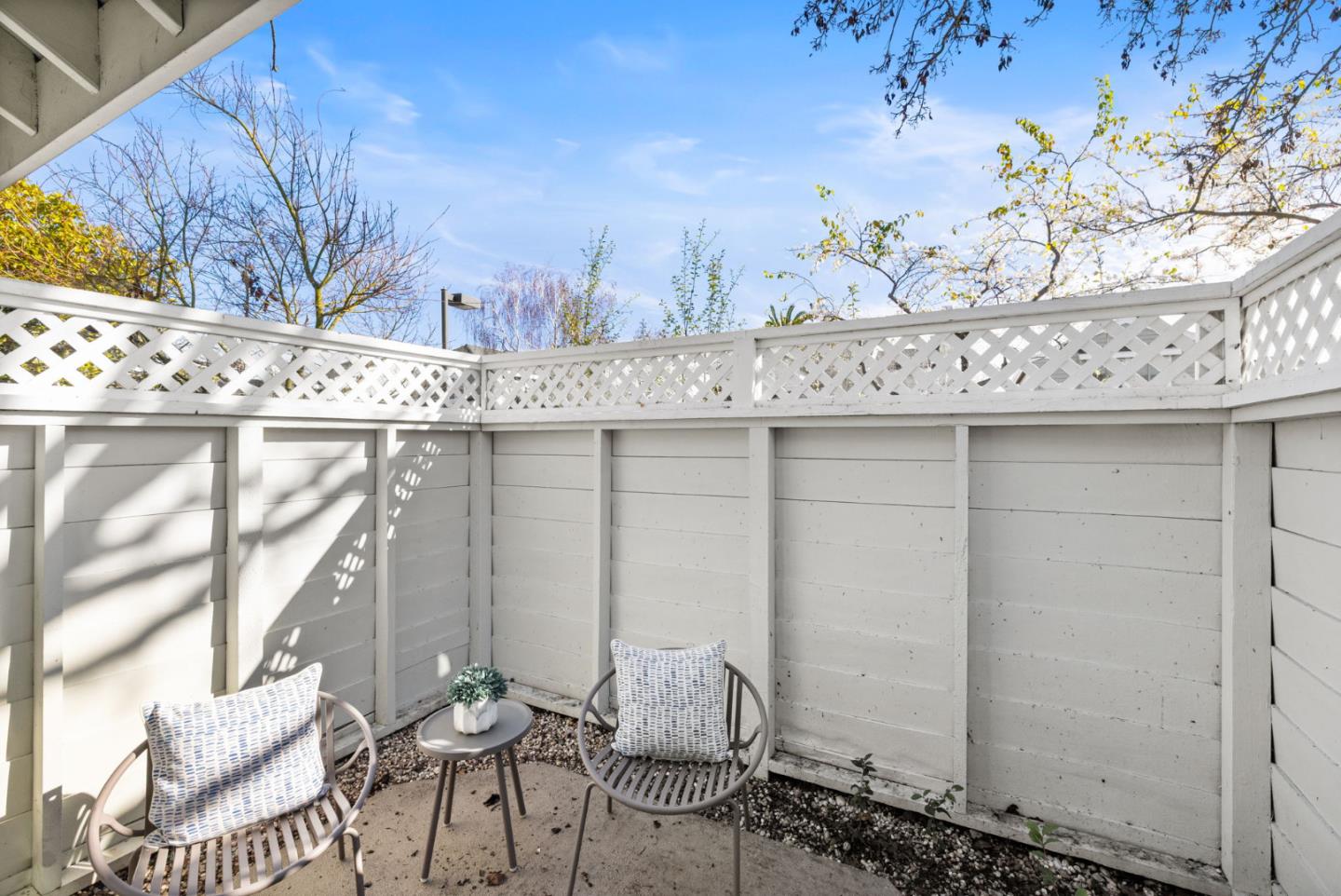 Detail Gallery Image 25 of 47 For 741 Newport Cir, Redwood City,  CA 94065 - 2 Beds | 2 Baths