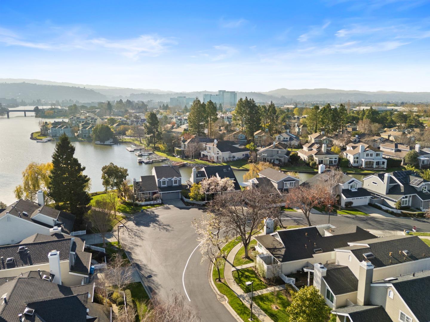 Detail Gallery Image 36 of 47 For 741 Newport Cir, Redwood City,  CA 94065 - 2 Beds | 2 Baths