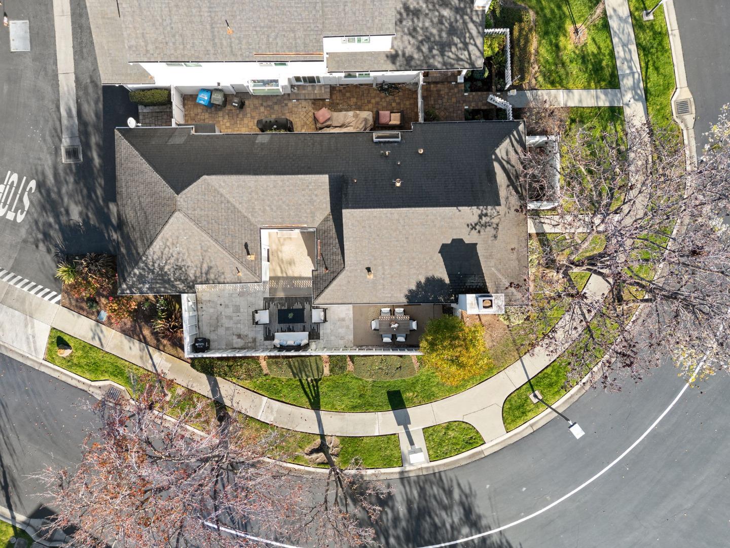 Detail Gallery Image 41 of 47 For 741 Newport Cir, Redwood City,  CA 94065 - 2 Beds | 2 Baths