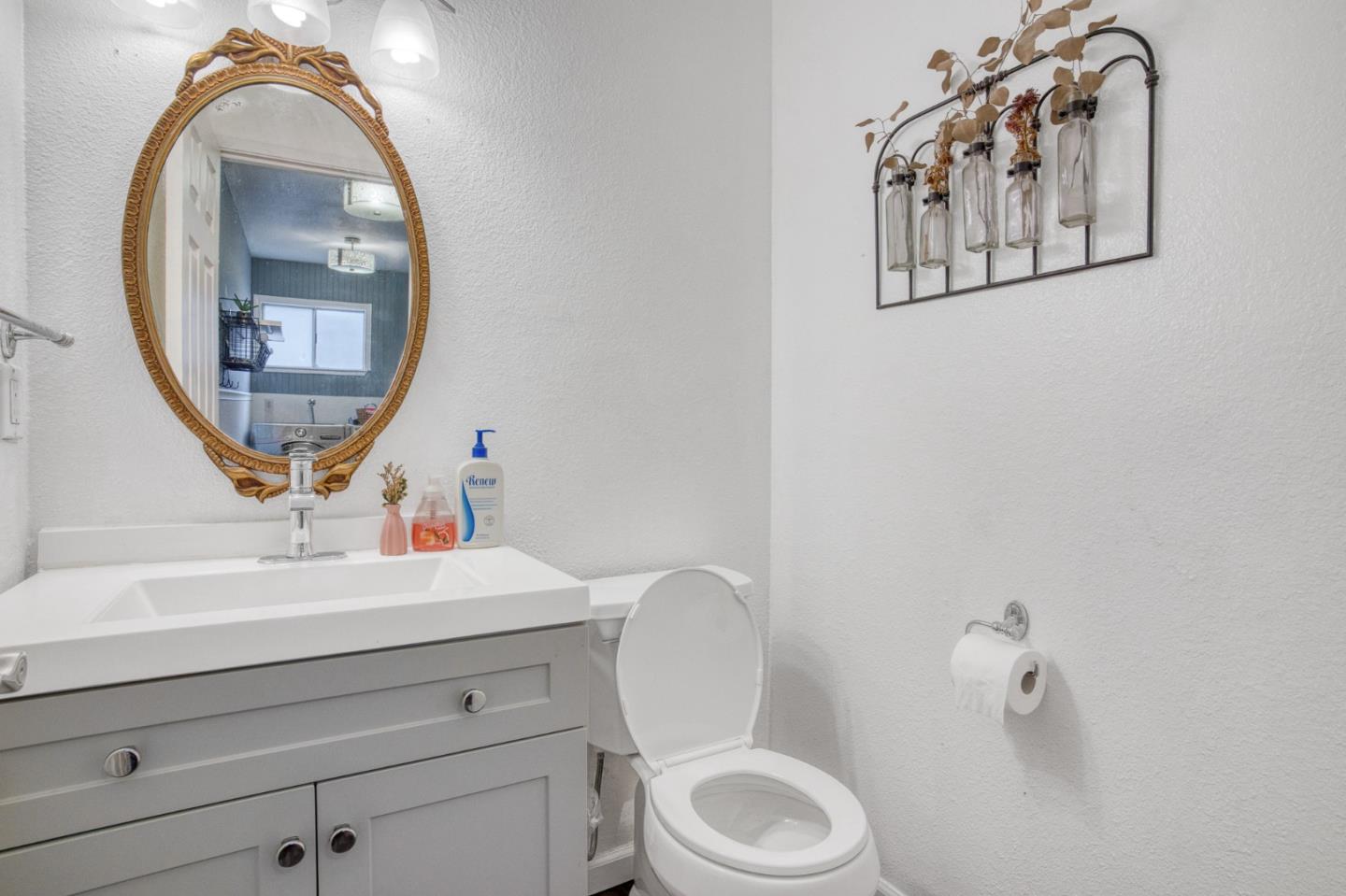 Detail Gallery Image 23 of 33 For 14515 De Anza Ct, Morgan Hill,  CA 95037 - 4 Beds | 2/1 Baths