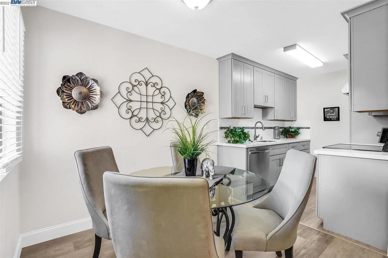 Detail Gallery Image 6 of 18 For 46884 Shale Cmn #140,  Fremont,  CA 94539 - 3 Beds | 2 Baths