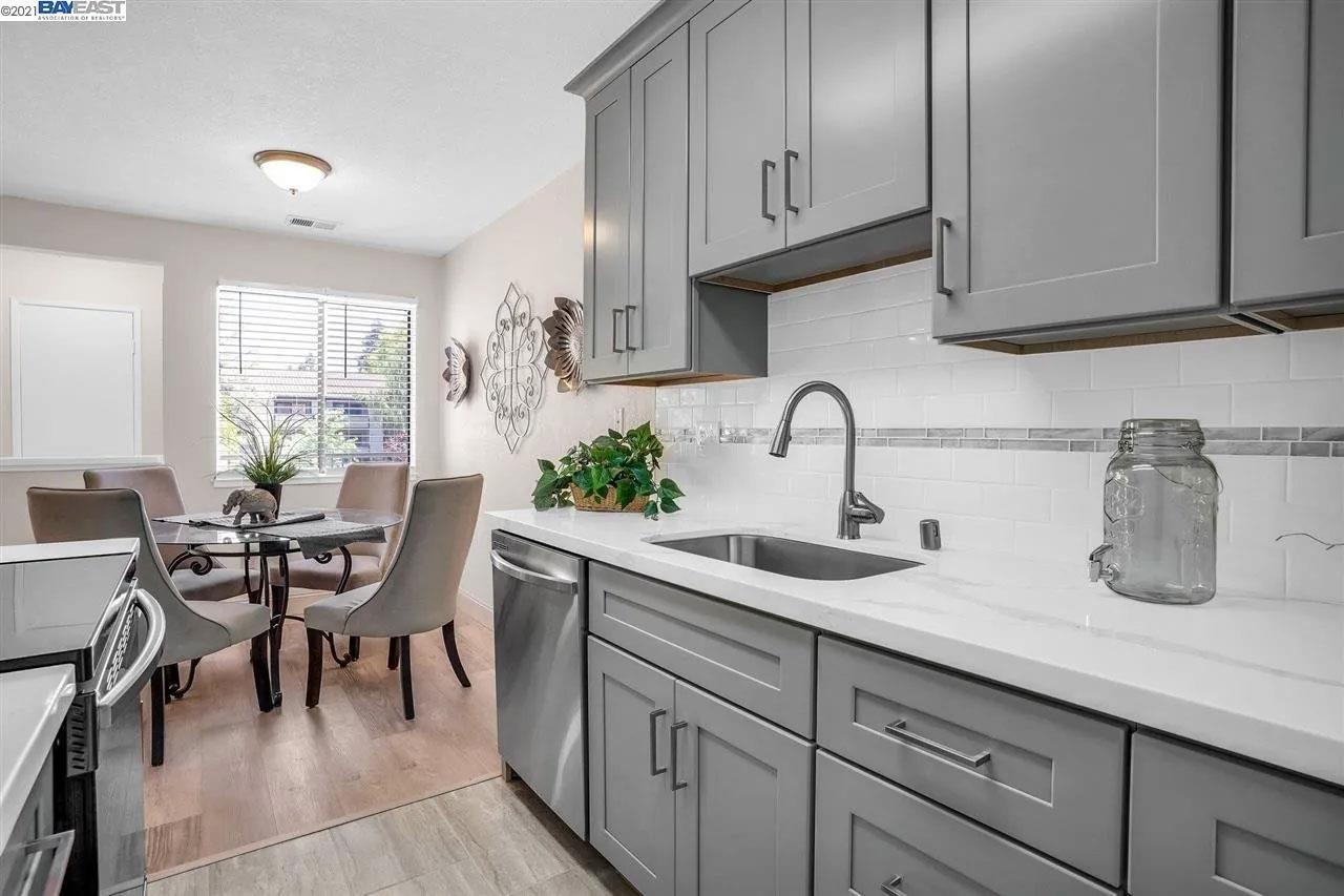 Detail Gallery Image 9 of 18 For 46884 Shale Cmn #140,  Fremont,  CA 94539 - 3 Beds | 2 Baths