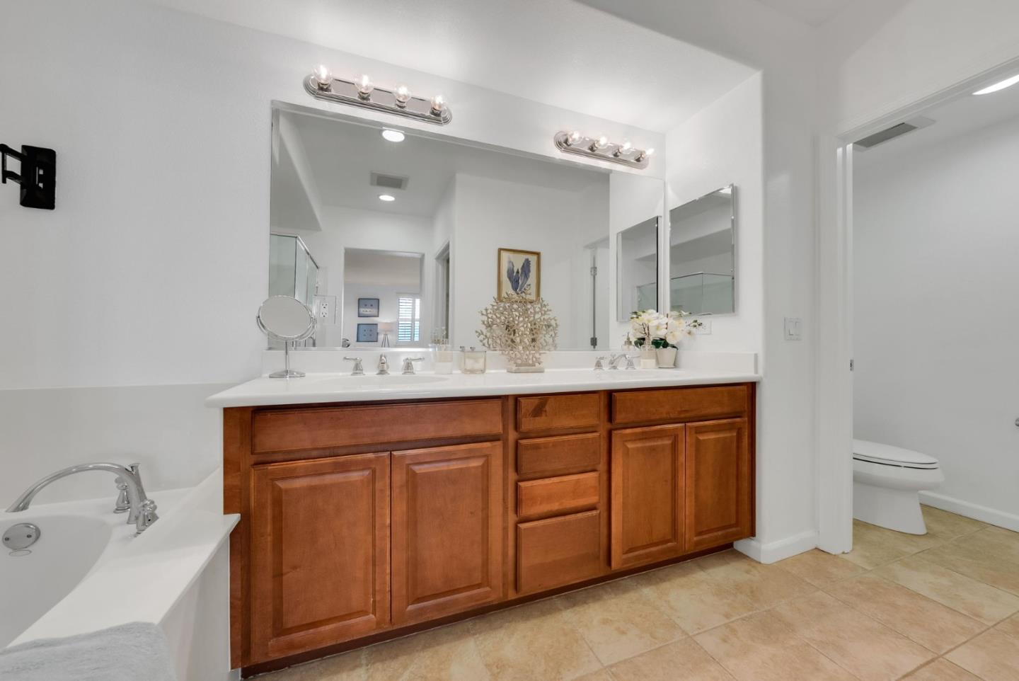 Detail Gallery Image 26 of 45 For 809 Auzerais Ave #321,  San Jose,  CA 95126 - 2 Beds | 2 Baths