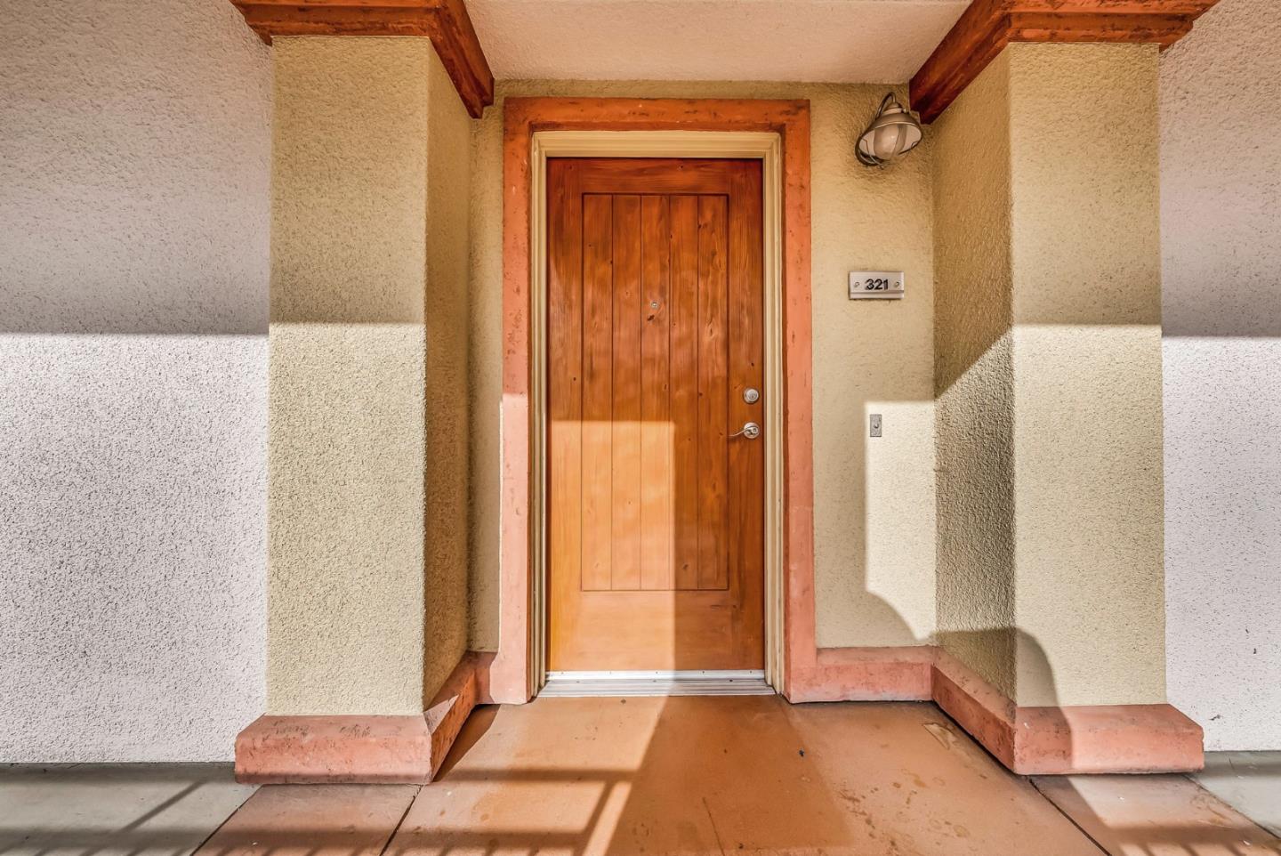 Detail Gallery Image 3 of 45 For 809 Auzerais Ave #321,  San Jose,  CA 95126 - 2 Beds | 2 Baths