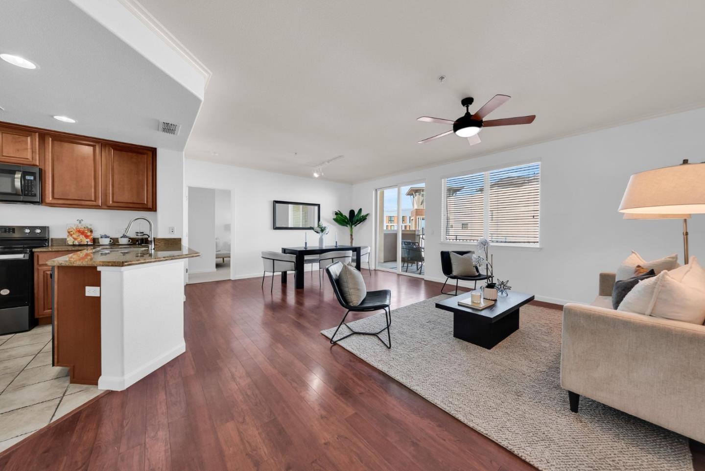 Detail Gallery Image 7 of 45 For 809 Auzerais Ave #321,  San Jose,  CA 95126 - 2 Beds | 2 Baths