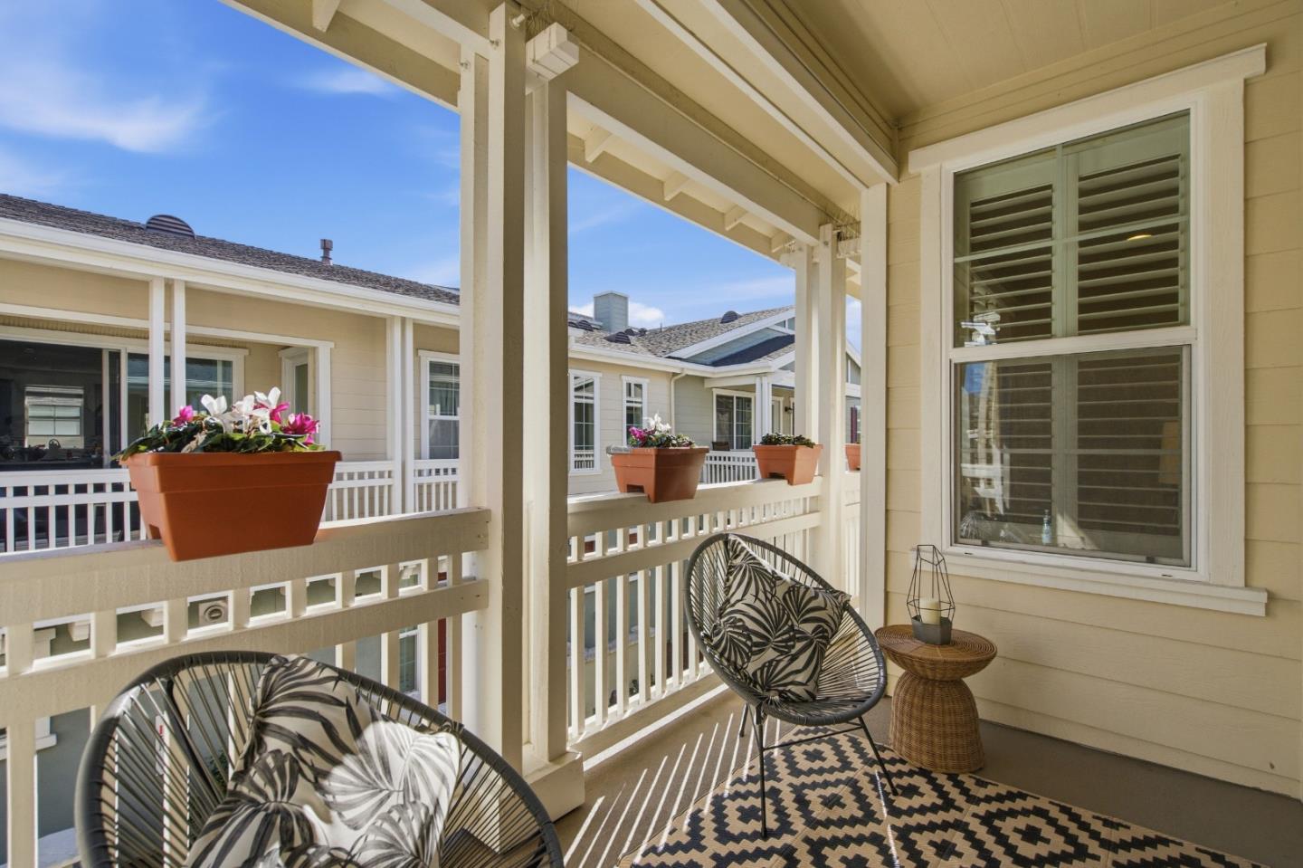 Detail Gallery Image 13 of 41 For 631 True Wind Way #216,  Redwood City,  CA 94063 - 2 Beds | 2/1 Baths