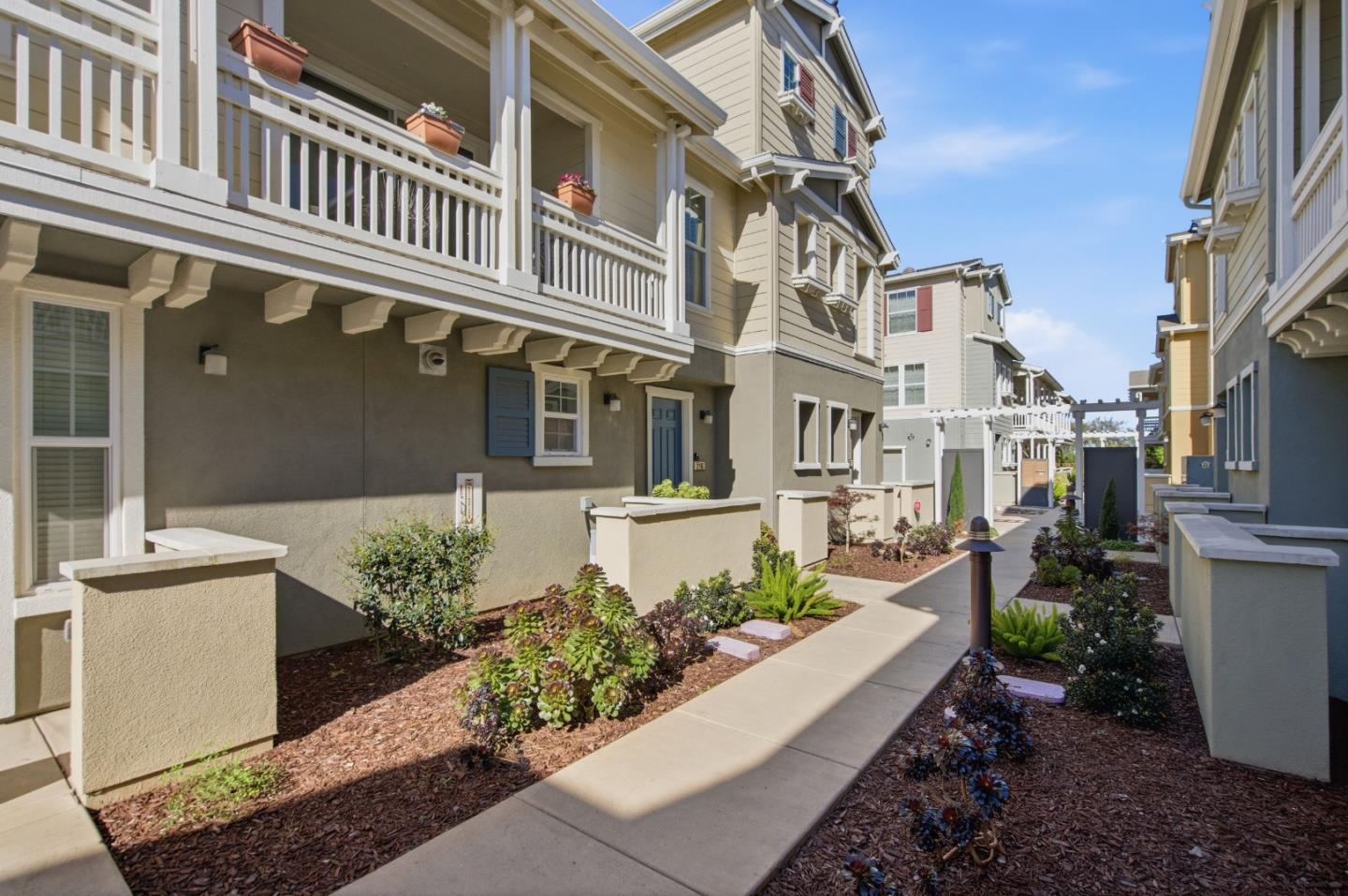 Detail Gallery Image 32 of 41 For 631 True Wind Way #216,  Redwood City,  CA 94063 - 2 Beds | 2/1 Baths