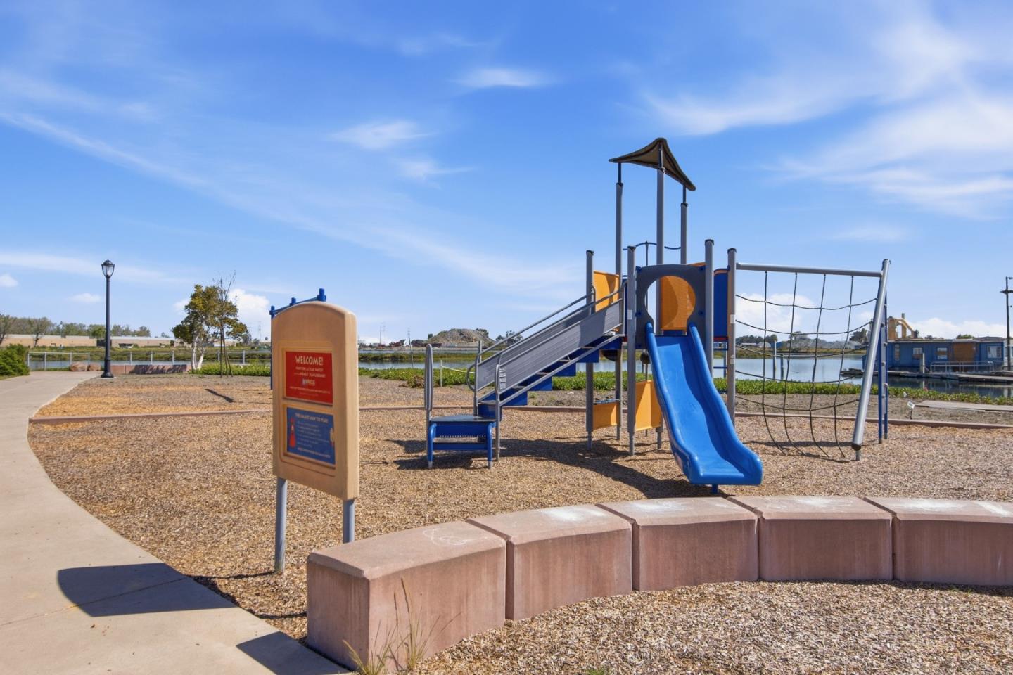 Detail Gallery Image 36 of 41 For 631 True Wind Way #216,  Redwood City,  CA 94063 - 2 Beds | 2/1 Baths