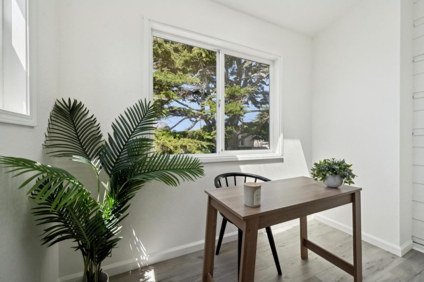 Detail Gallery Image 13 of 23 For 77 Montecito Ave, Pacifica,  CA 94044 - 2 Beds | 1/1 Baths