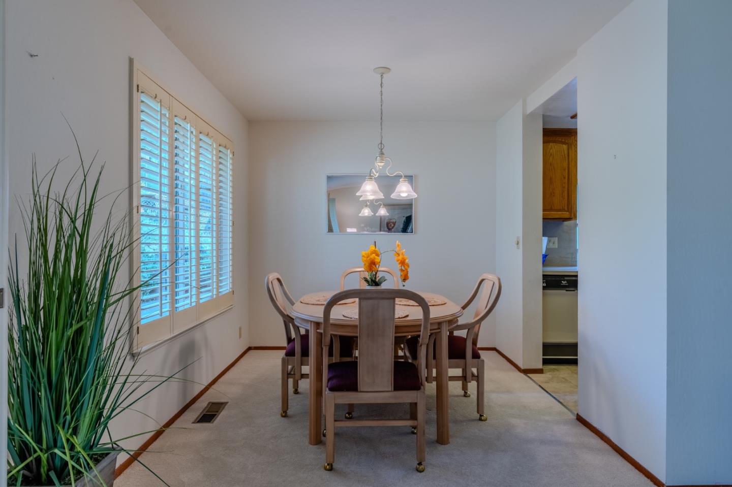 Detail Gallery Image 13 of 39 For 810 Saint Lawrence Dr, Pacifica,  CA 94044 - 3 Beds | 2 Baths