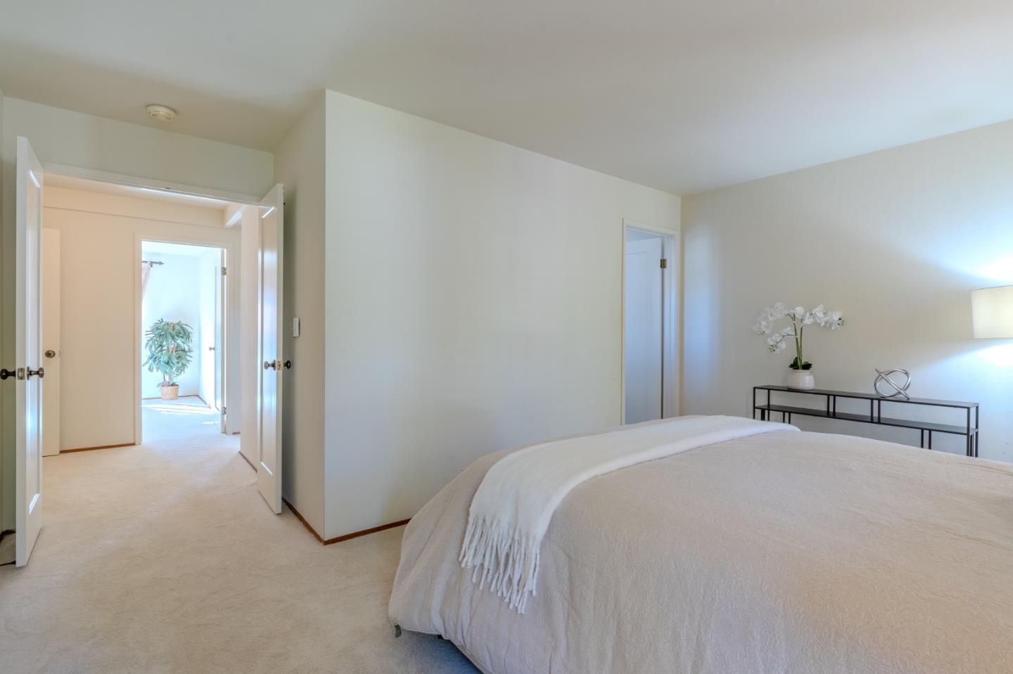 Detail Gallery Image 20 of 39 For 810 Saint Lawrence Dr, Pacifica,  CA 94044 - 3 Beds | 2 Baths