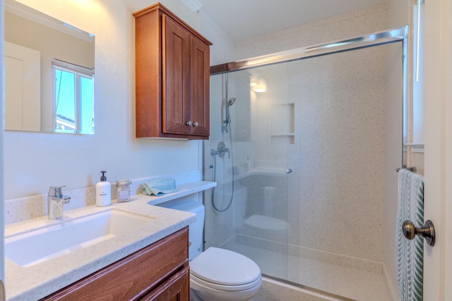 Detail Gallery Image 22 of 39 For 810 Saint Lawrence Dr, Pacifica,  CA 94044 - 3 Beds | 2 Baths