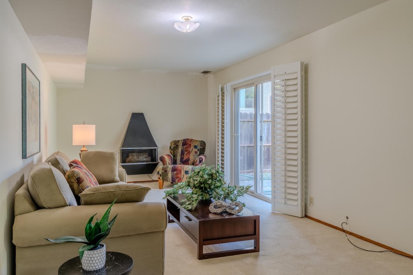 Detail Gallery Image 25 of 39 For 810 Saint Lawrence Dr, Pacifica,  CA 94044 - 3 Beds | 2 Baths