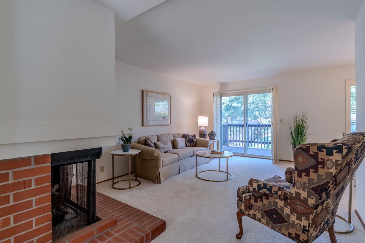 Detail Gallery Image 3 of 39 For 810 Saint Lawrence Dr, Pacifica,  CA 94044 - 3 Beds | 2 Baths