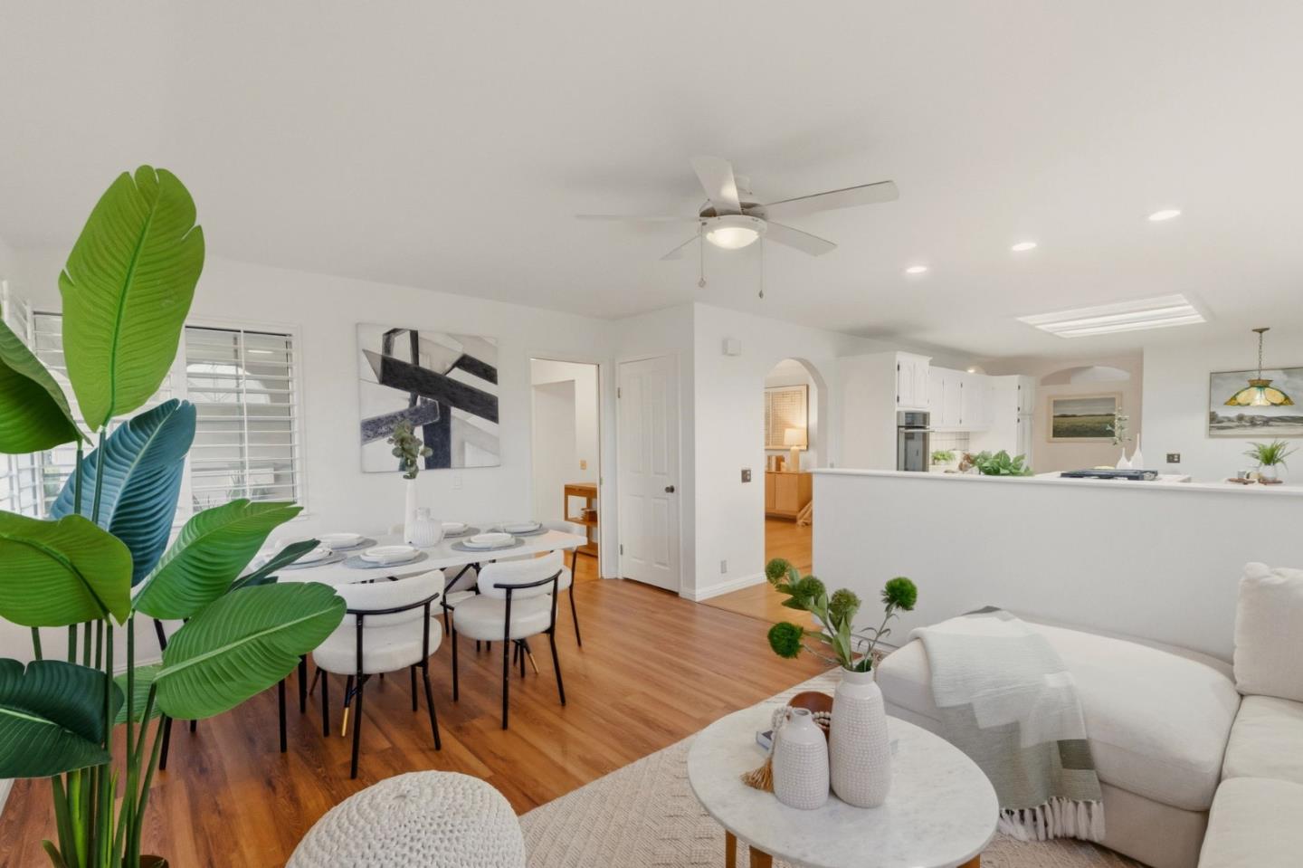 Detail Gallery Image 16 of 74 For 7609 Santa Paula Dr, Gilroy,  CA 95020 - 5 Beds | 3 Baths