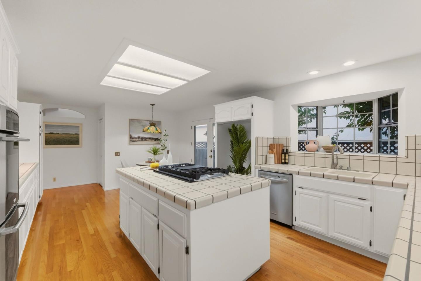 Detail Gallery Image 24 of 74 For 7609 Santa Paula Dr, Gilroy,  CA 95020 - 5 Beds | 3 Baths