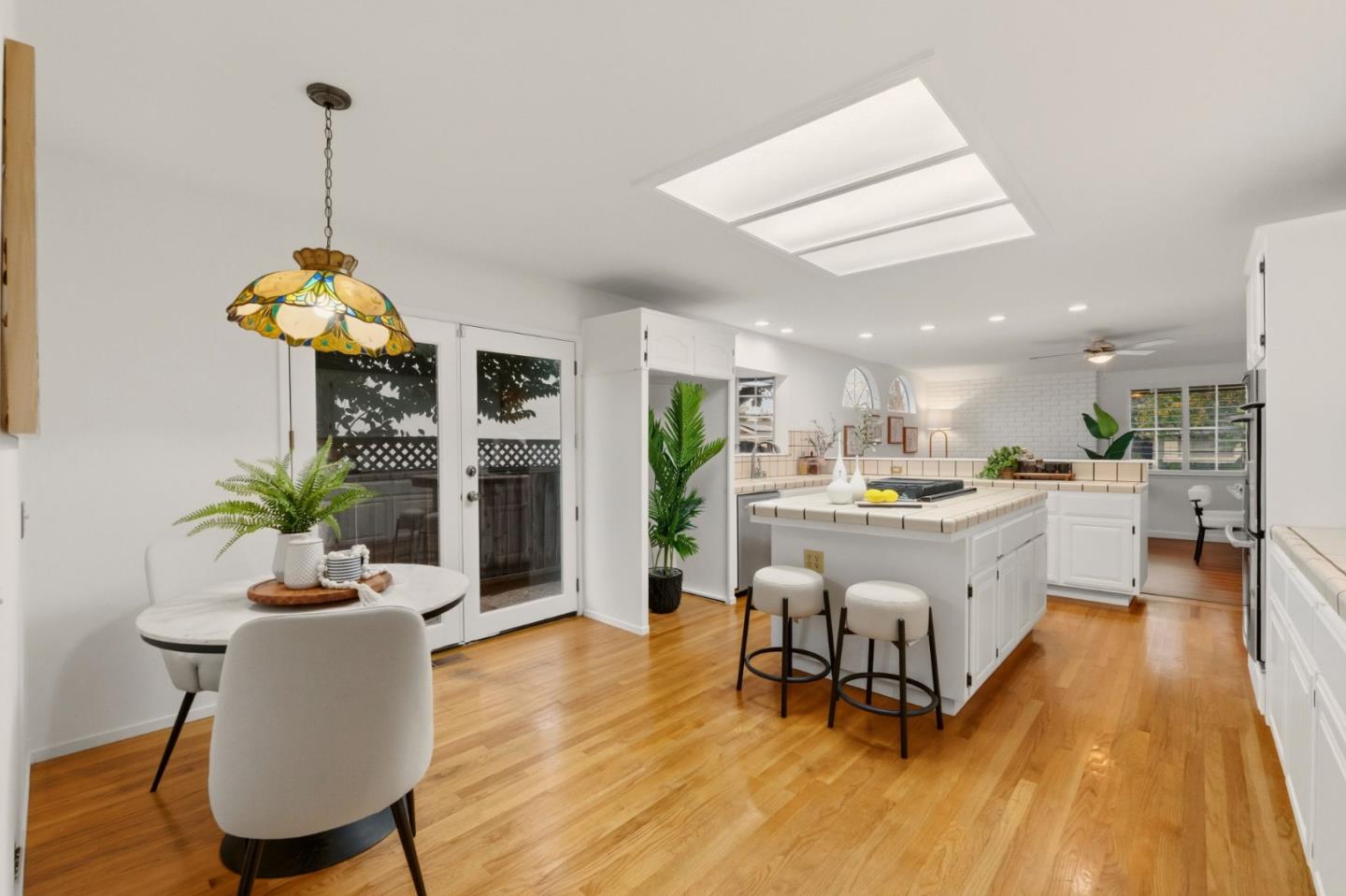 Detail Gallery Image 28 of 74 For 7609 Santa Paula Dr, Gilroy,  CA 95020 - 5 Beds | 3 Baths