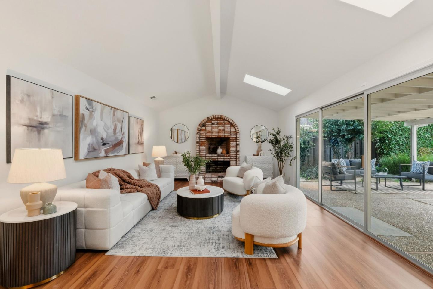 Detail Gallery Image 6 of 74 For 7609 Santa Paula Dr, Gilroy,  CA 95020 - 5 Beds | 3 Baths