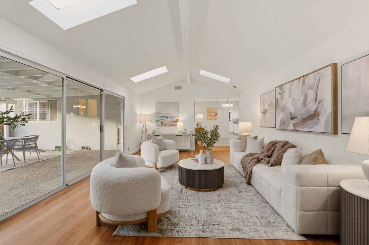 Detail Gallery Image 9 of 74 For 7609 Santa Paula Dr, Gilroy,  CA 95020 - 5 Beds | 3 Baths