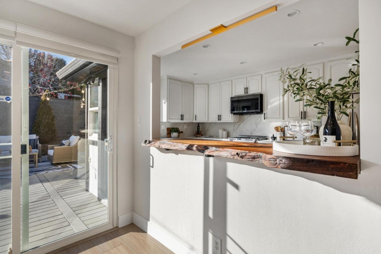 Detail Gallery Image 20 of 40 For 3631 Bassett Ct, South San Francisco,  CA 94080 - 2 Beds | 2 Baths