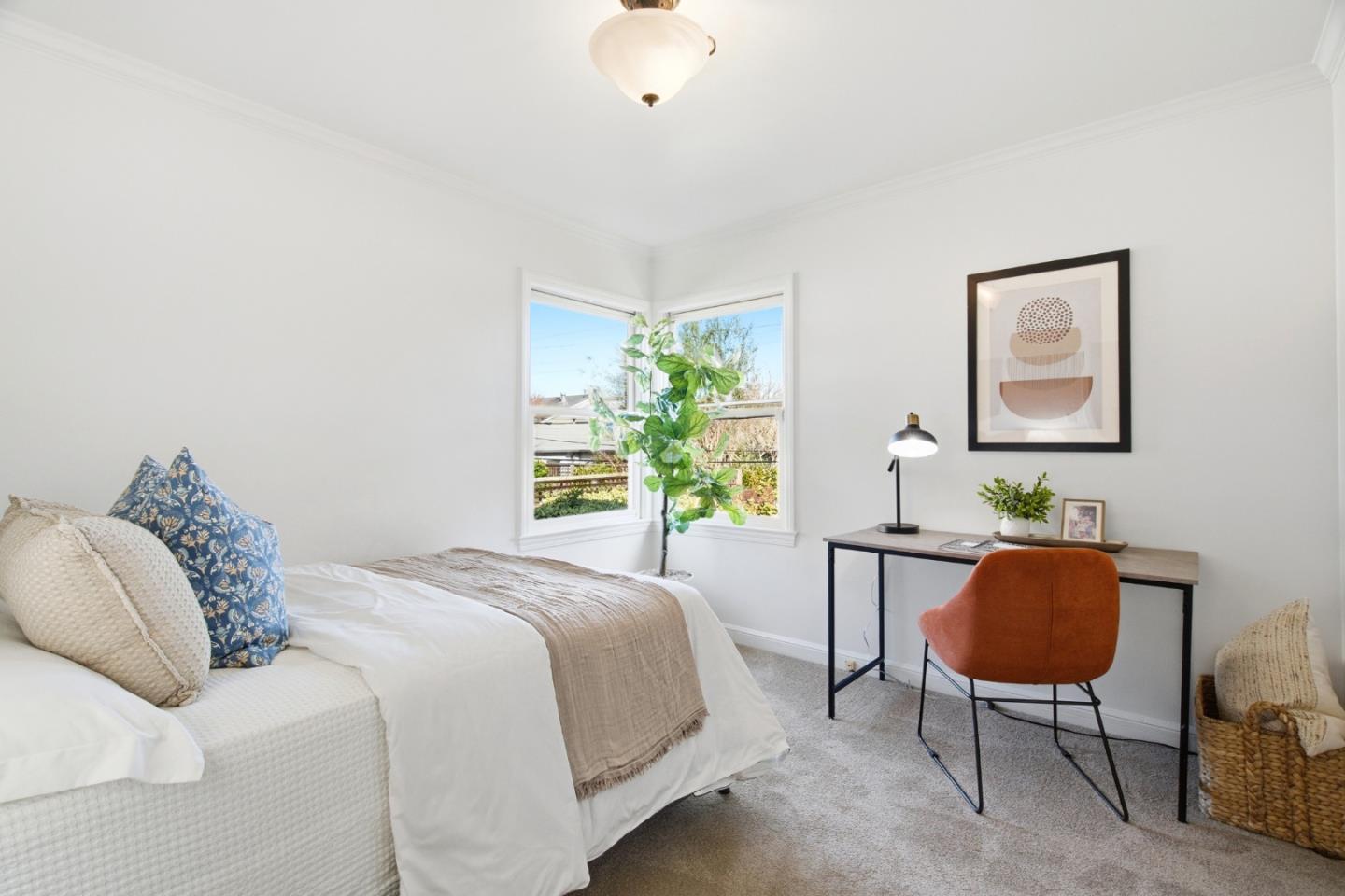 Detail Gallery Image 17 of 46 For 1604 Coronado Way, Burlingame,  CA 94010 - 3 Beds | 1/1 Baths