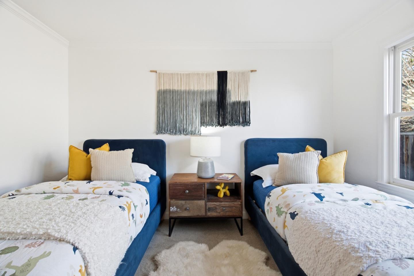 Detail Gallery Image 21 of 46 For 1604 Coronado Way, Burlingame,  CA 94010 - 3 Beds | 1/1 Baths