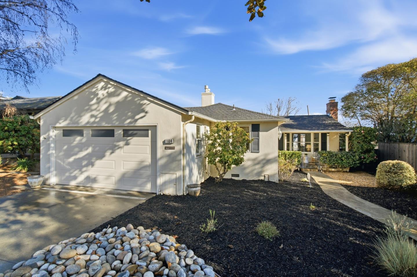 Detail Gallery Image 44 of 46 For 1604 Coronado Way, Burlingame,  CA 94010 - 3 Beds | 1/1 Baths