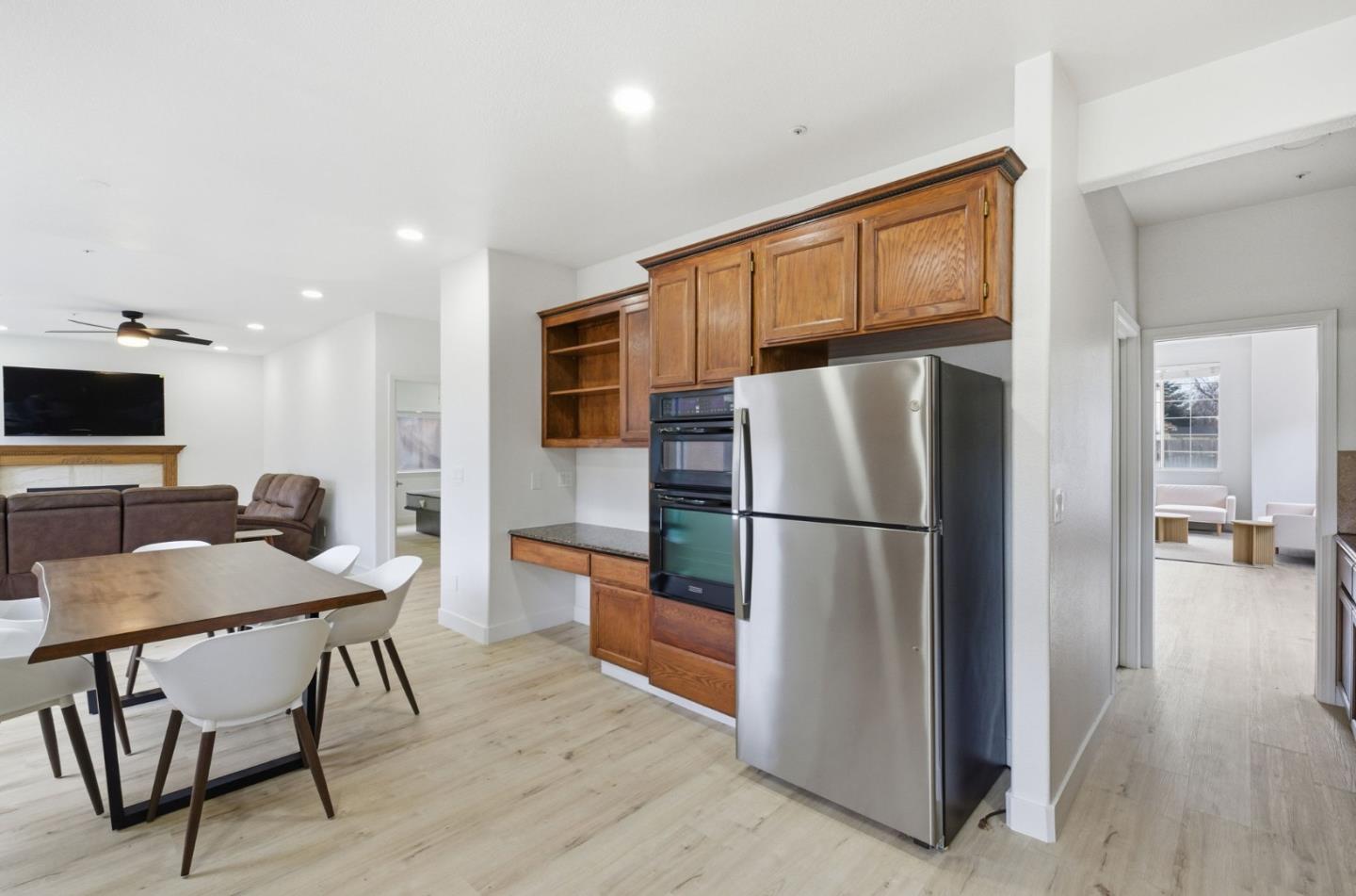 Detail Gallery Image 12 of 29 For 15 Cheswick Cir, Salinas,  CA 93906 - 5 Beds | 3 Baths