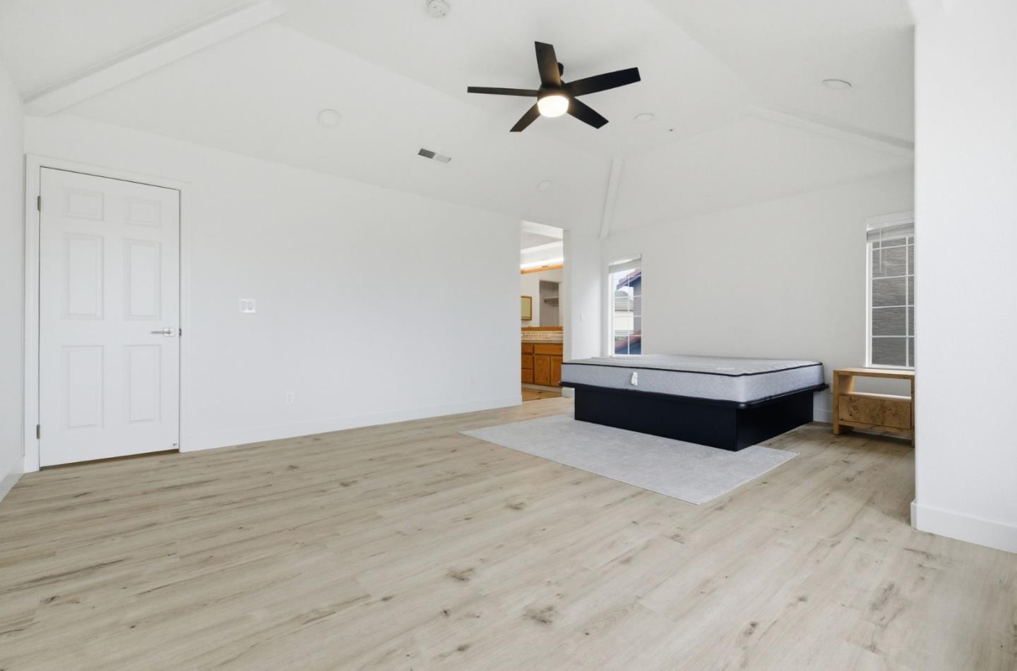 Detail Gallery Image 23 of 29 For 15 Cheswick Cir, Salinas,  CA 93906 - 5 Beds | 3 Baths