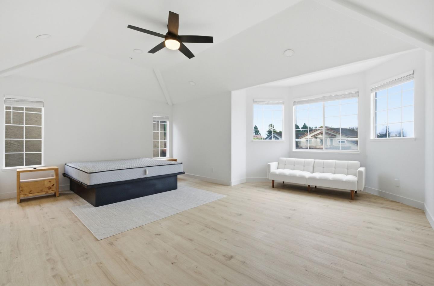 Detail Gallery Image 24 of 29 For 15 Cheswick Cir, Salinas,  CA 93906 - 5 Beds | 3 Baths