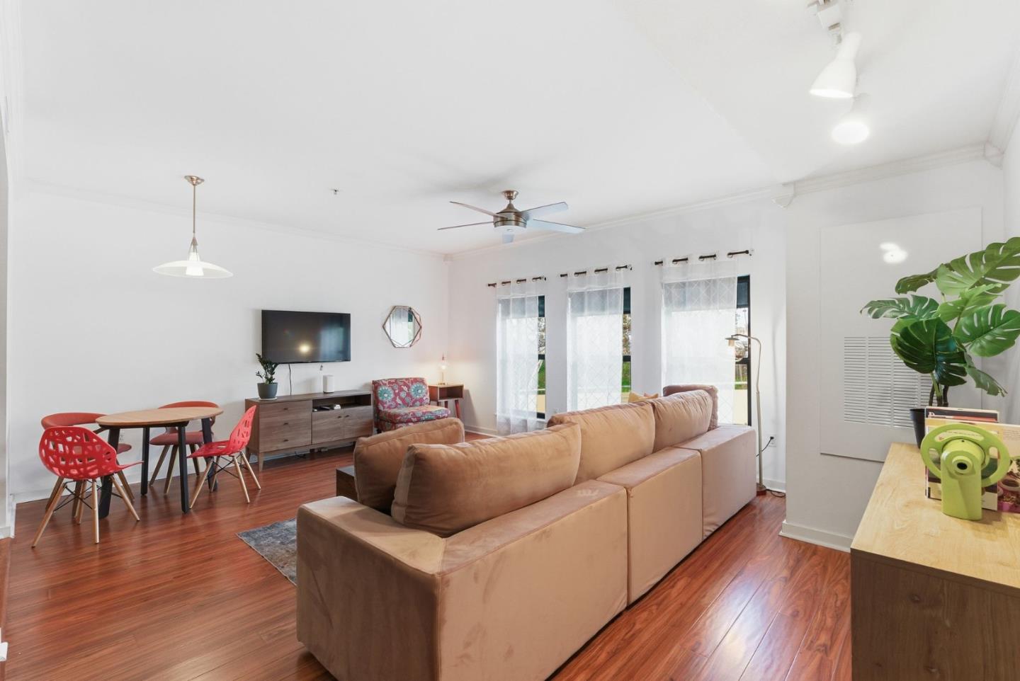 Photo #17: ML82032343 Listing: Photo #17