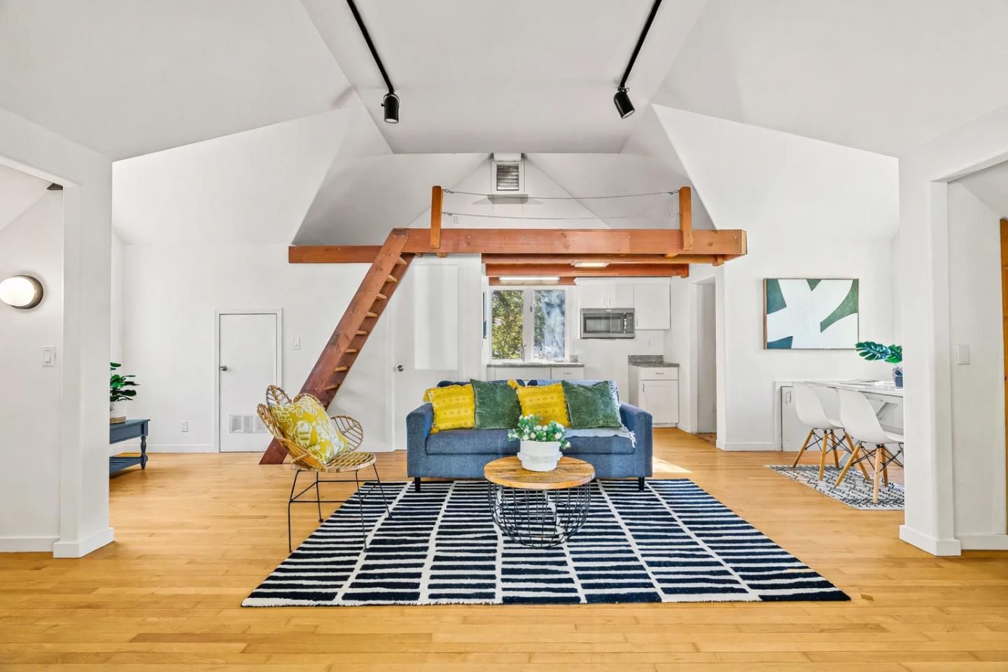 Detail Gallery Image 51 of 58 For 2222 Ocean Street Ext, Santa Cruz,  CA 95060 - 4 Beds | 3 Baths