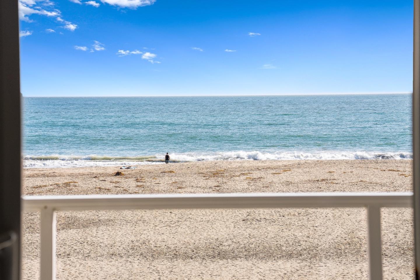 Detail Gallery Image 17 of 37 For 22130 E Cliff Dr 2a,  Santa Cruz,  CA 95062 - 2 Beds | 2 Baths