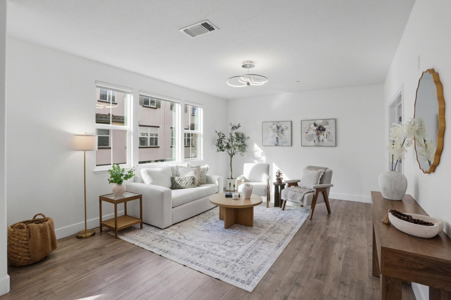 Photo #5: ML82032352 Listing: Photo #5