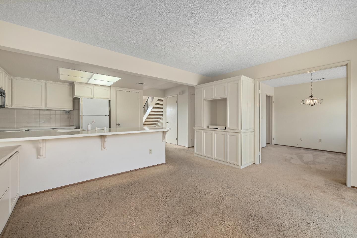 Detail Gallery Image 10 of 32 For 1519 Hawser Ln, Half Moon Bay,  CA 94019 - 4 Beds | 2 Baths