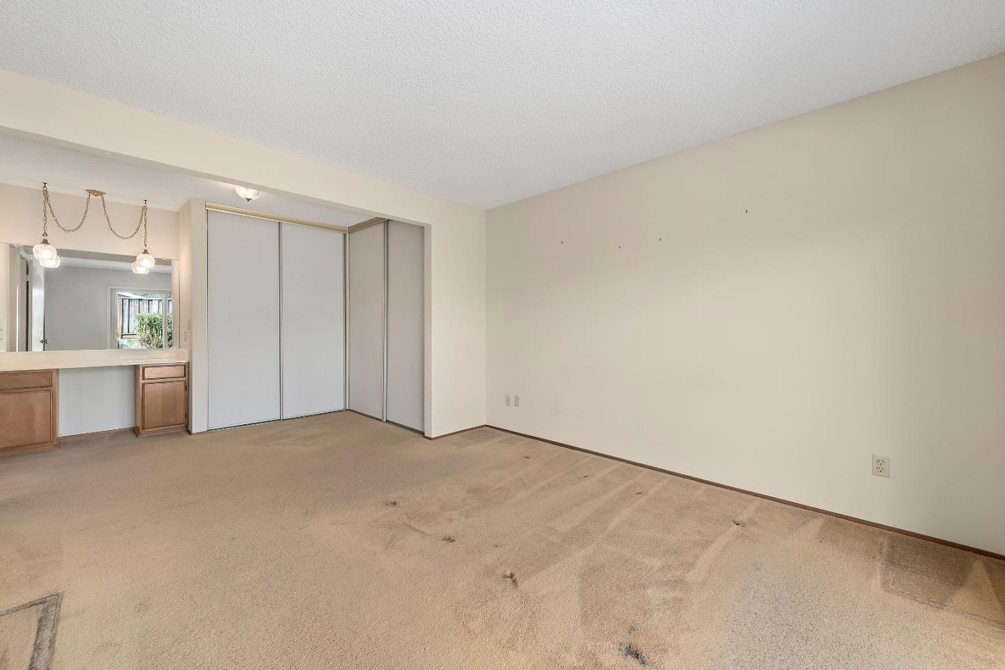 Detail Gallery Image 13 of 32 For 1519 Hawser Ln, Half Moon Bay,  CA 94019 - 4 Beds | 2 Baths