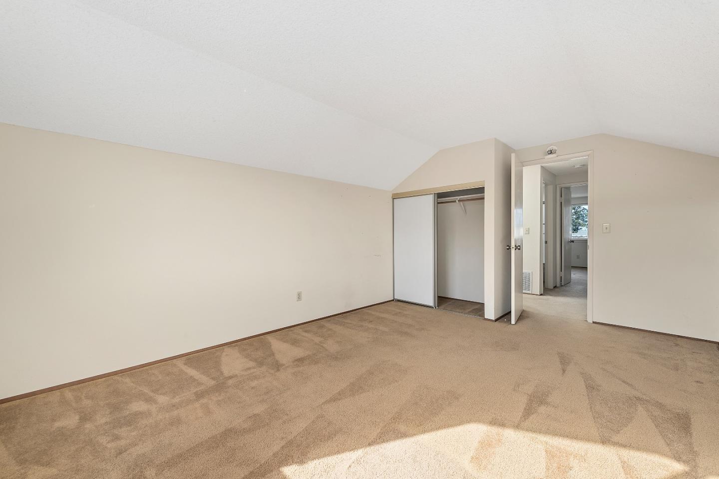 Detail Gallery Image 17 of 32 For 1519 Hawser Ln, Half Moon Bay,  CA 94019 - 4 Beds | 2 Baths