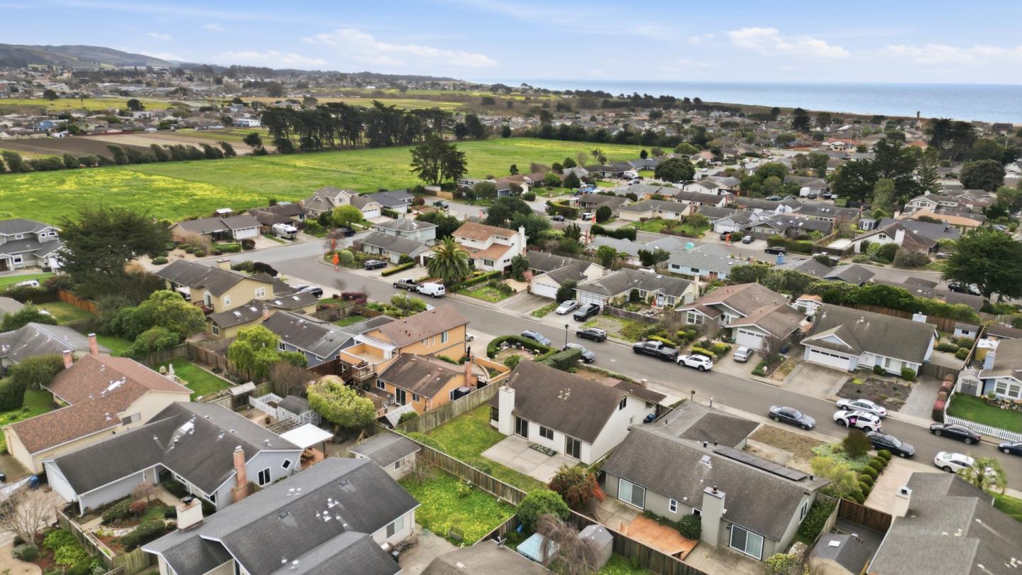 Detail Gallery Image 28 of 32 For 1519 Hawser Ln, Half Moon Bay,  CA 94019 - 4 Beds | 2 Baths